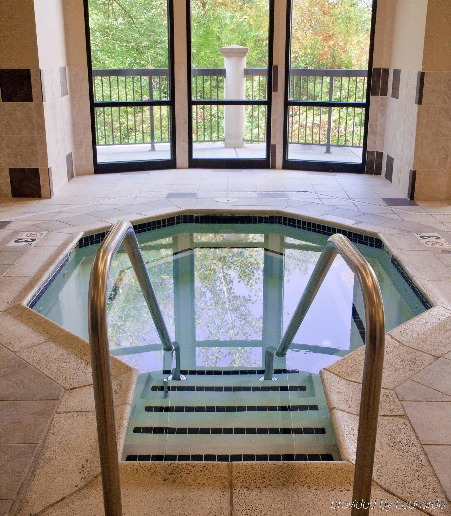 Courtyard Boston Woburn/Boston North Hotel Exterior photo